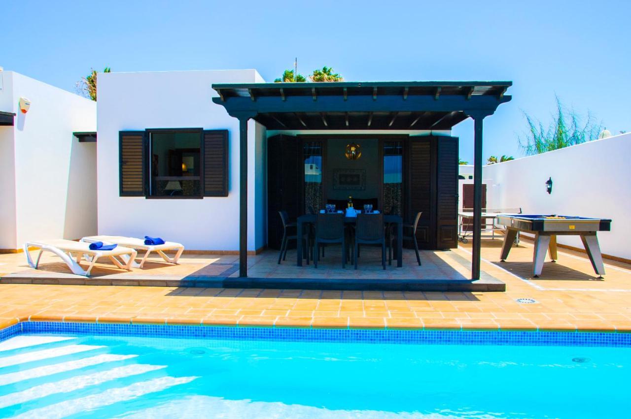 Villa Calamares With Heated Pool And Air Conditioning プラヤ・ブランカ エクステリア 写真