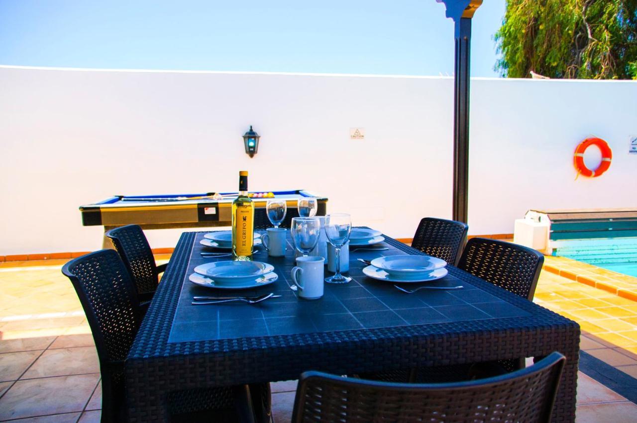 Villa Calamares With Heated Pool And Air Conditioning プラヤ・ブランカ エクステリア 写真