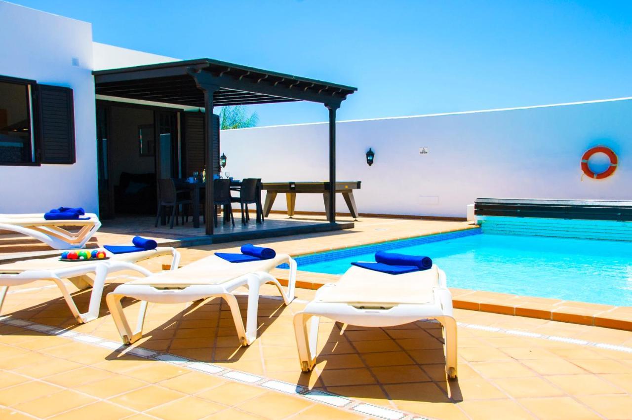 Villa Calamares With Heated Pool And Air Conditioning プラヤ・ブランカ エクステリア 写真