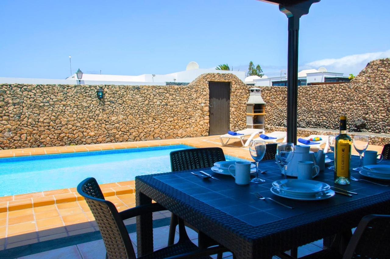Villa Calamares With Heated Pool And Air Conditioning プラヤ・ブランカ エクステリア 写真