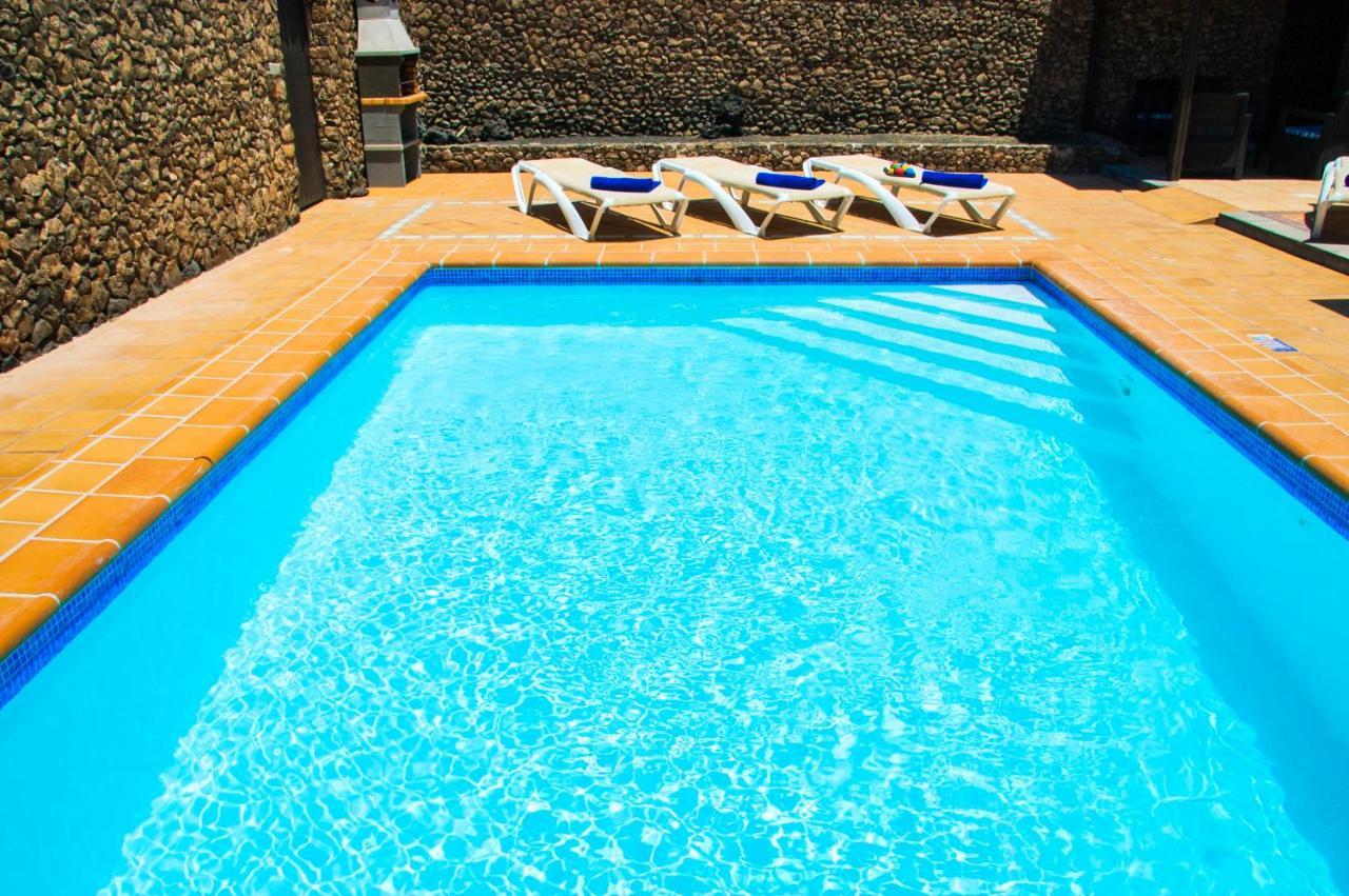 Villa Calamares With Heated Pool And Air Conditioning プラヤ・ブランカ エクステリア 写真